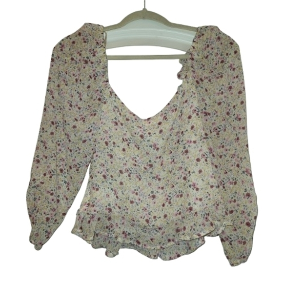 ASTR The Label Cream/Pink/Lavender Ruffle Neck/Hem Crop Top Size M Ruched Cuffs - Picture 3 of 12